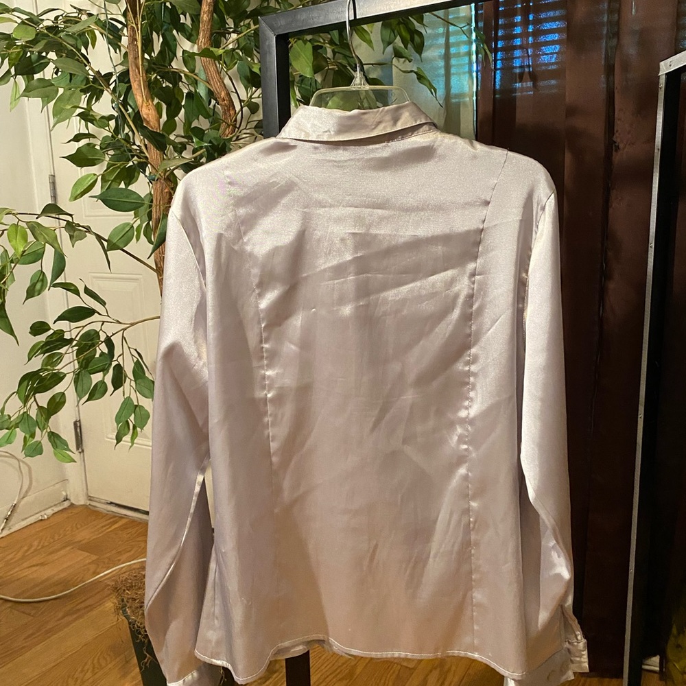 blouse - Picture 4 of 7